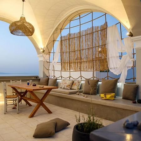 Central Hostel Oia Екстер'єр фото