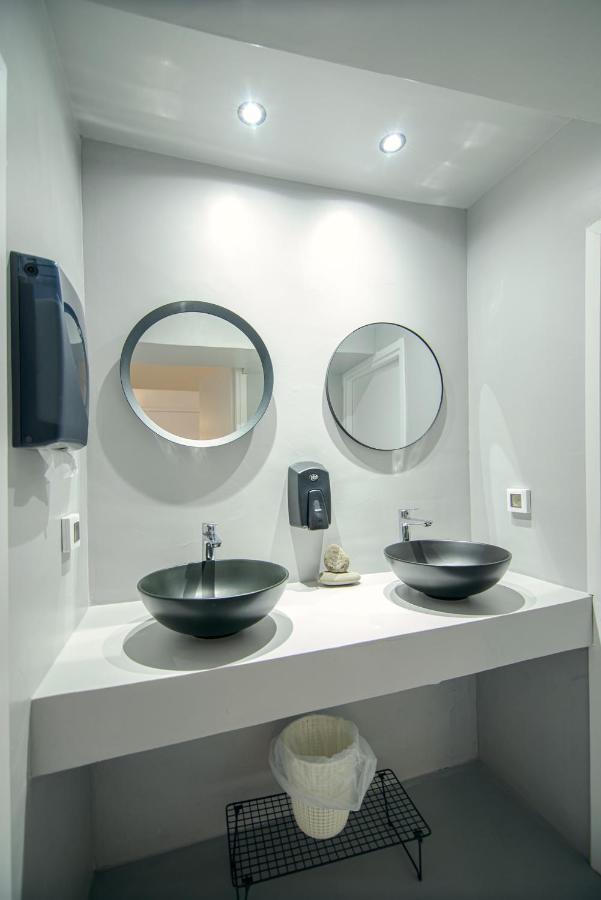 Central Hostel Oia Екстер'єр фото