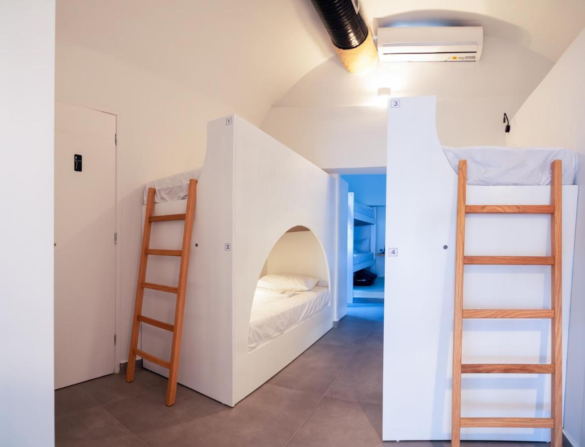 Central Hostel Oia Екстер'єр фото
