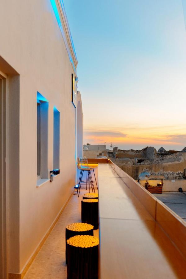 Central Hostel Oia Екстер'єр фото