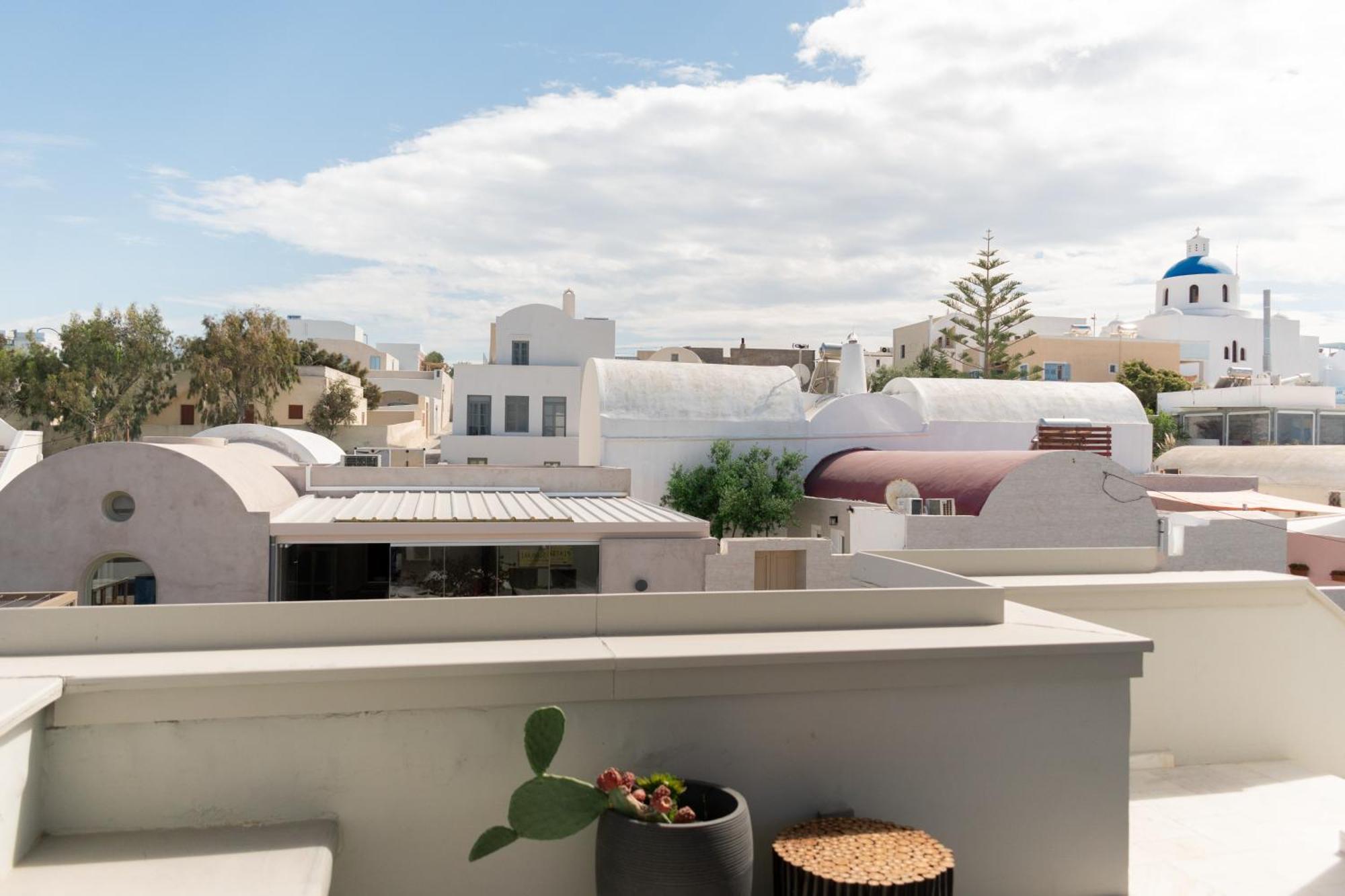 Central Hostel Oia Екстер'єр фото