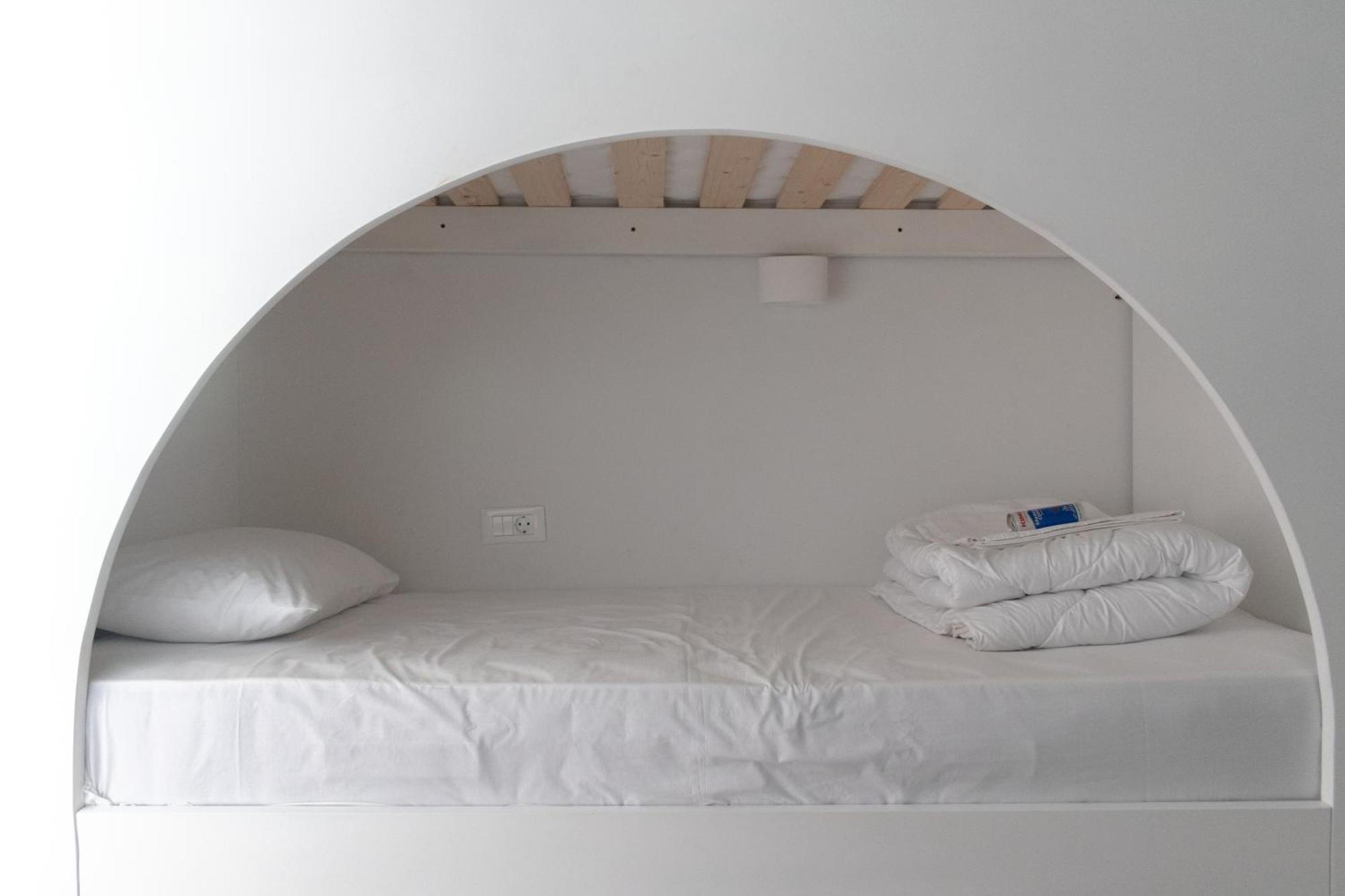 Central Hostel Oia Екстер'єр фото