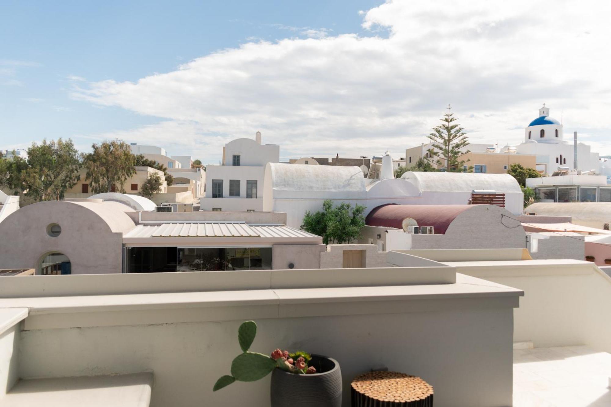 Central Hostel Oia Екстер'єр фото