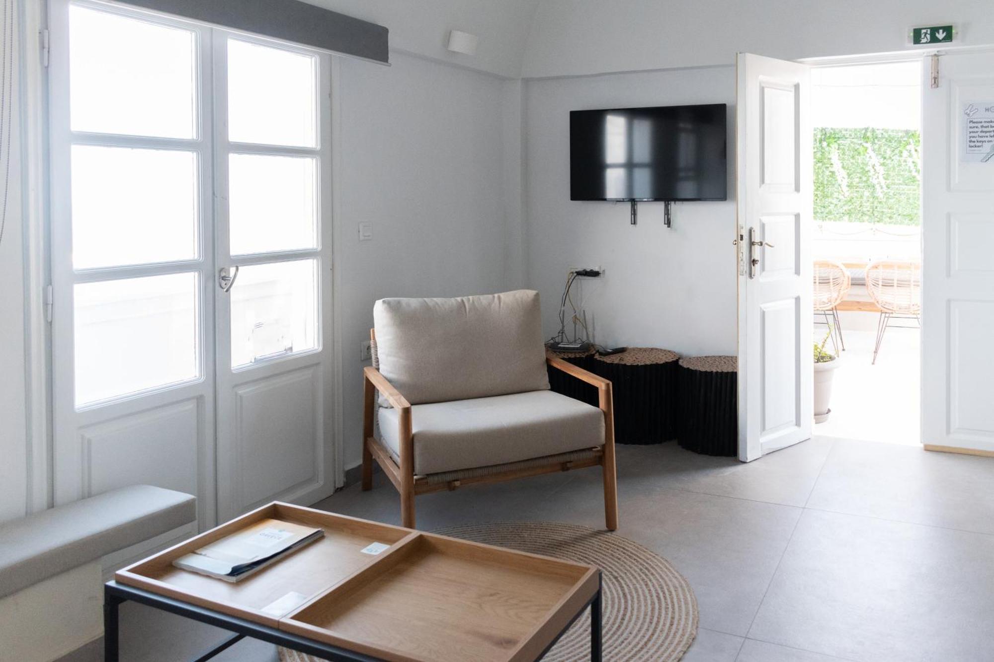 Central Hostel Oia Екстер'єр фото